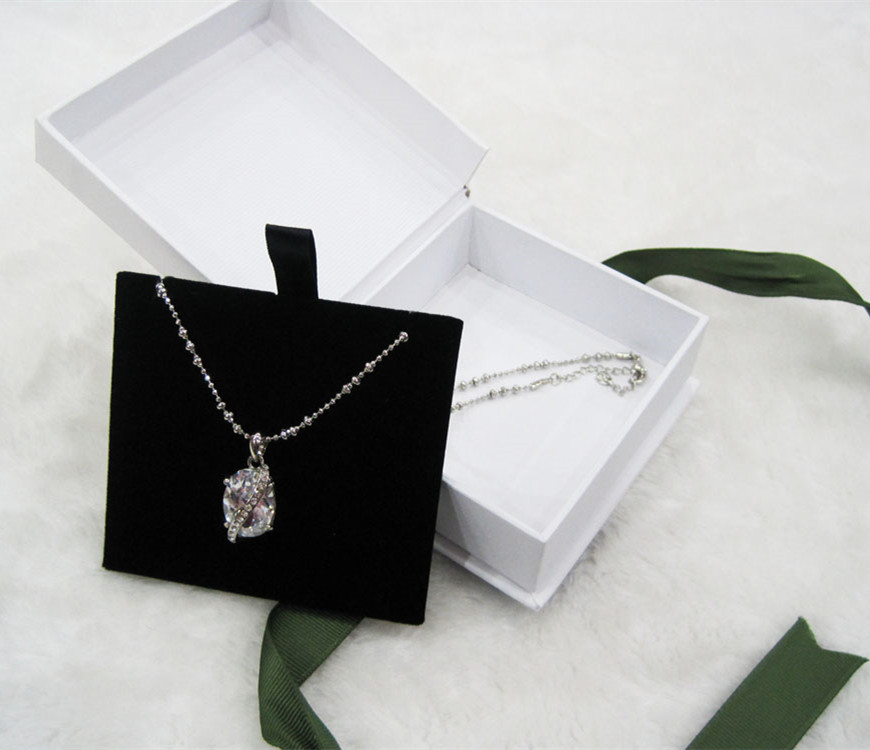Que devez-vous savoir lorsque vous commandez un coffret d'emballage de bijoux de boutique haut de gamme ?
